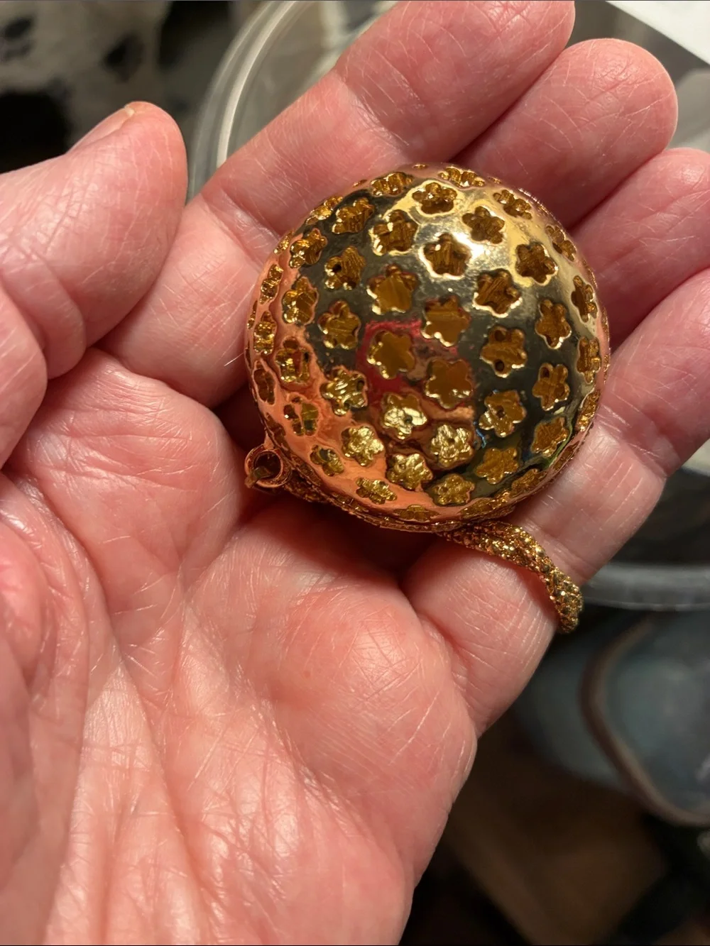 N/A sparkling crystal